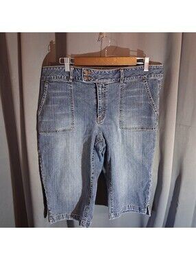 Venezia Women's Stretch Denim Capri Pants Size 18